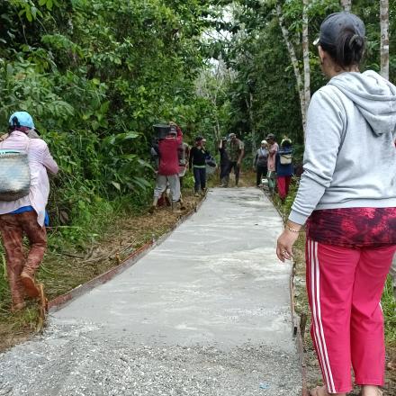 PENGERJAAN RABAT BETON JALAN TANI SUI NEBI TAHUN 2023